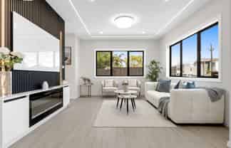 2/53 Hutchinsons Road, Bucklands Beach