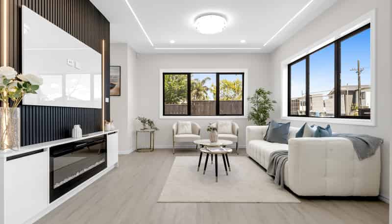 2/53 Hutchinsons Road, Bucklands Beach