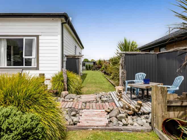 57  Fenton Street , Stratford