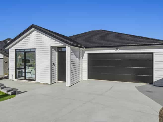 8 THOMASON CRESCENT, Pokeno