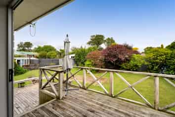 8A Tybalt Street, Stratford