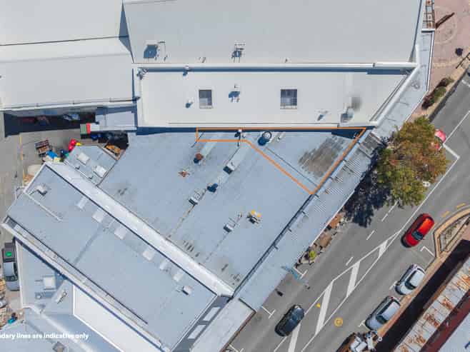 Blank Canvas Retail/Hospo on High Traffic Maxwell