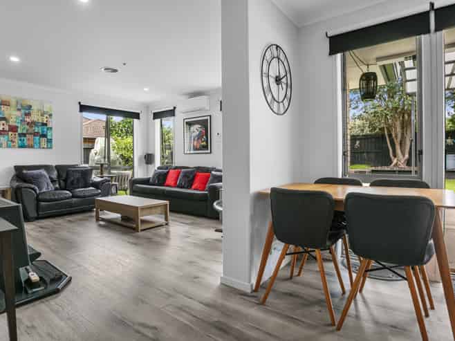 12 Preston Drive, Katikati