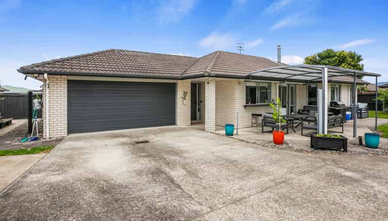 12 Preston Drive, Katikati