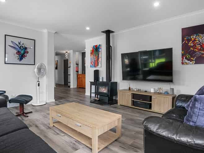 12 Preston Drive, Katikati