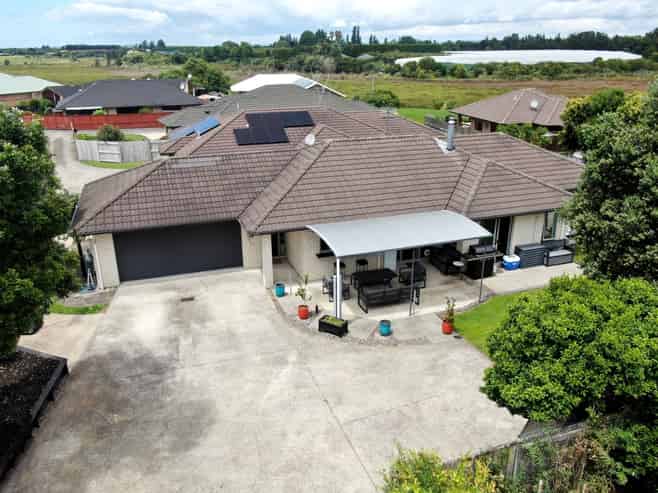 12 Preston Drive, Katikati
