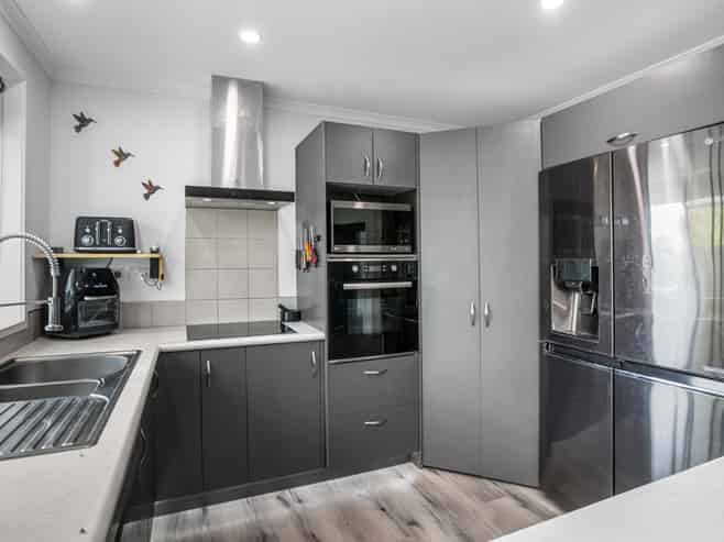 12 Preston Drive, Katikati