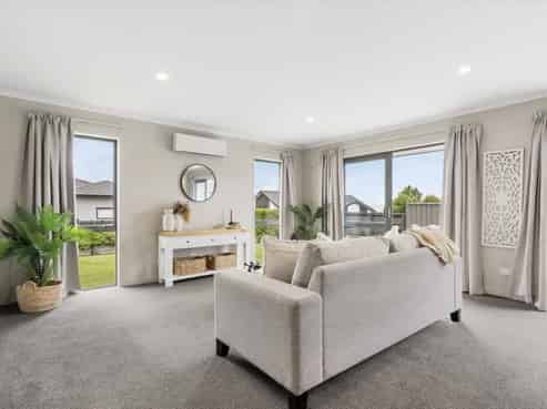 3 Shea Lane, Pyes Pa