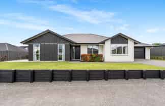 3 Shea Lane, Pyes Pa