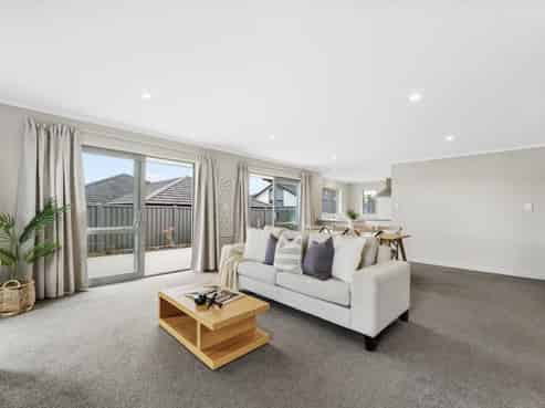 3 Shea Lane, Pyes Pa