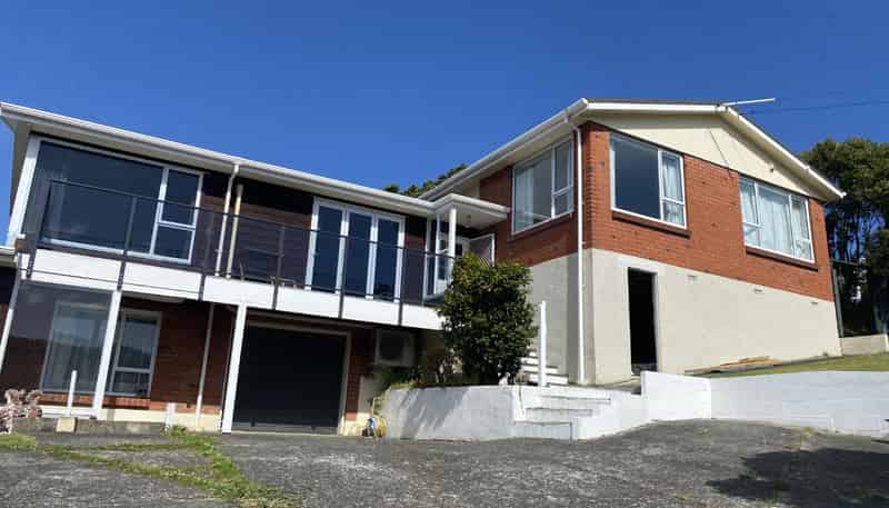 2 Mayfair Place, Tawa