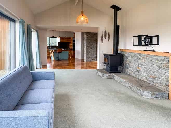 12 Hollybank Lane, Governors Bay