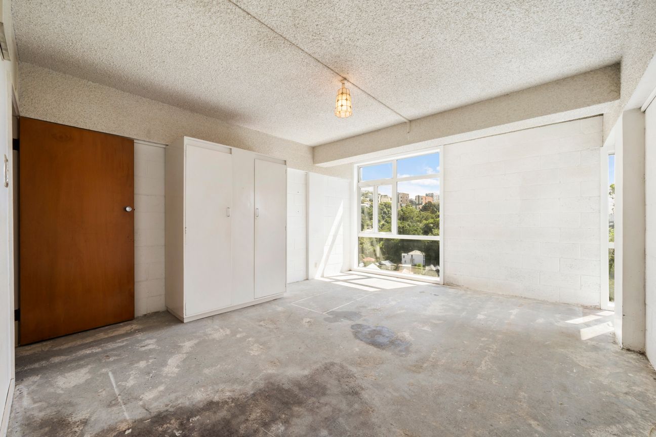 Sunny Corner Studio - Blank Canvas with Views – pohled 4