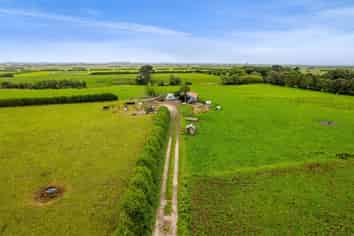 0n Normanby Road Lower, Manaia