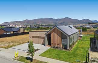 61 Pounamu Avenue, Wanaka