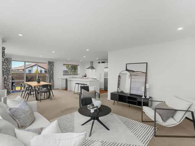 10 Hurricane Way, Wigram