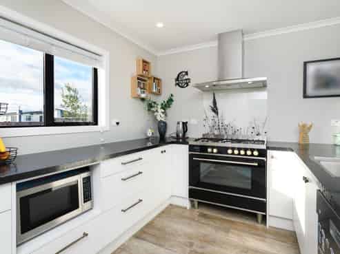 21 George Street, Bulls