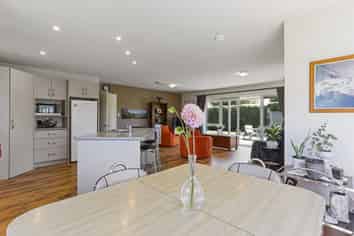 31 North Terrace, Darfield