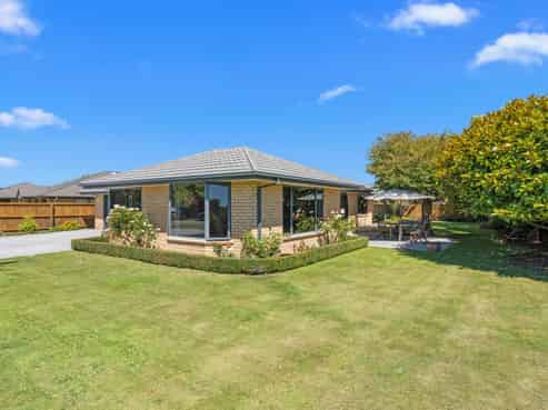 2 Spitfire Place, Hornby