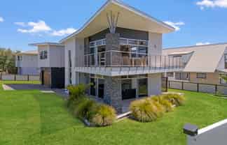 401 Harbour View Road, Whangamata