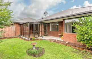 2/35 Division Street, Riccarton