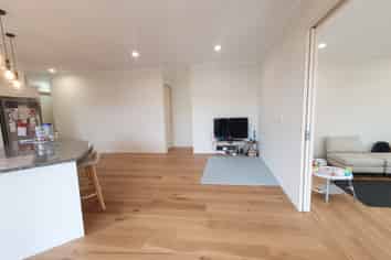 26 Scarlet Oak Drive, Albany