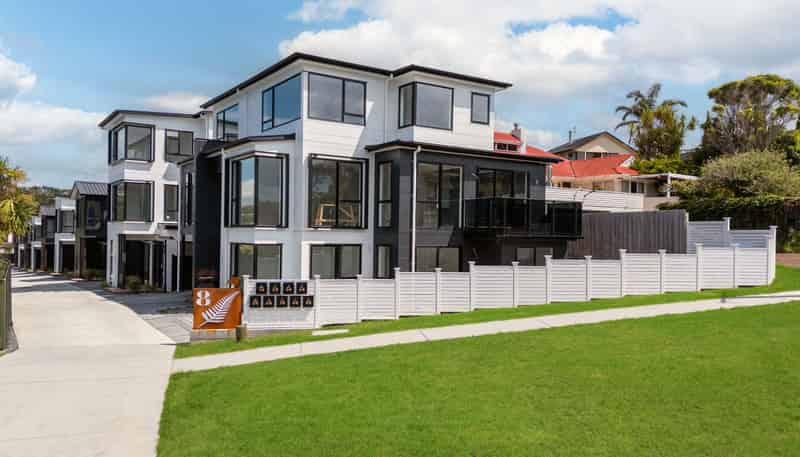 8 Park Rise, Campbells Bay