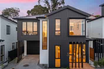 8 Park Rise, Campbells Bay