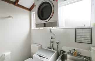 11B Helicon Place, Sunnynook