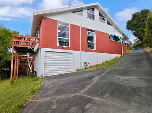 11B Helicon Place, Sunnynook