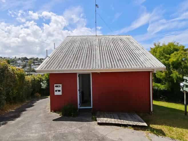 11B Helicon Place, Sunnynook