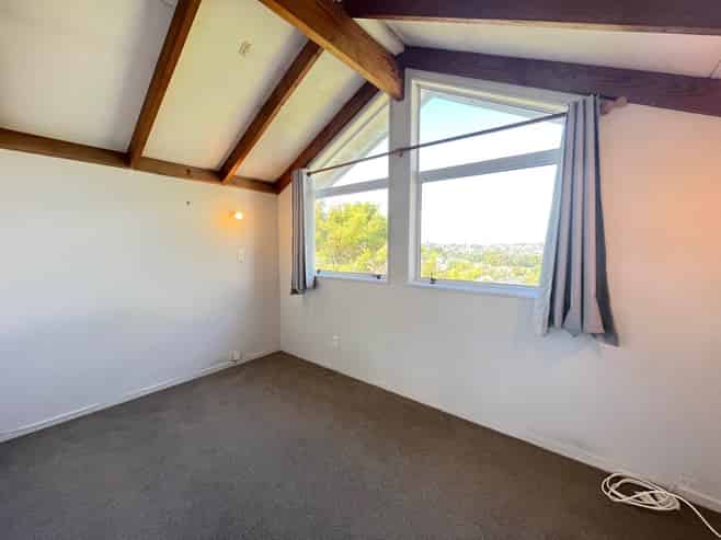 11B Helicon Place, Sunnynook