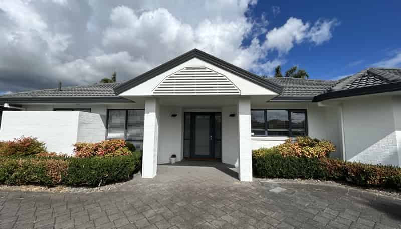 16 Palm Beach Boulevard, Papamoa