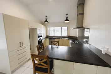 16 Palm Beach Boulevard, Papamoa