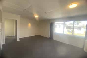 10/33 Maire Street, Inglewood