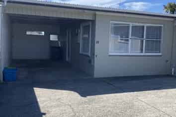 10/33 Maire Street, Inglewood