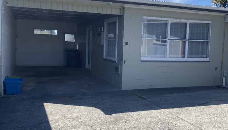 10/33 Maire Street, Inglewood