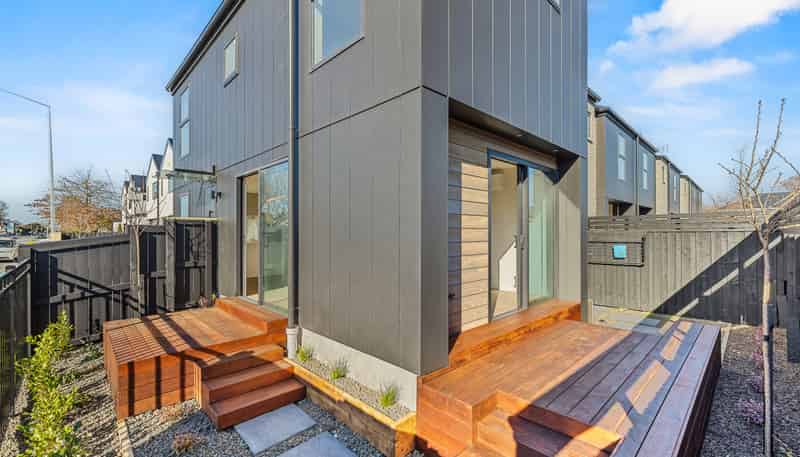 1/102 Warrington Street, Saint Albans