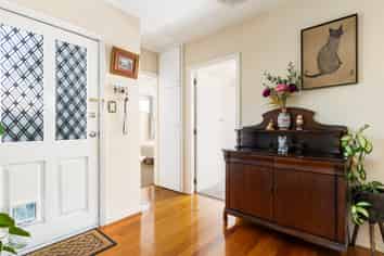 18 Compton Street, Woolston