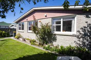 18 Compton Street, Woolston