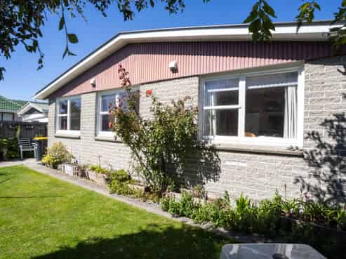 18 Compton Street, Woolston