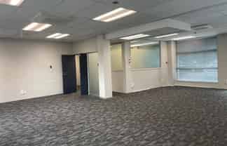 Versatile Office / Consultancy Space