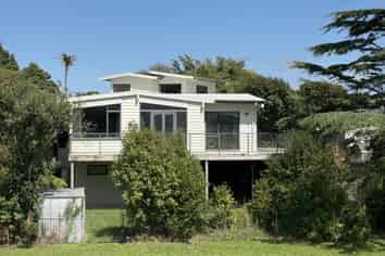 16 Dittmer Drive, Awapuni