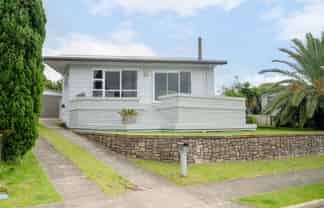 20 Landscape Road, Coastlands