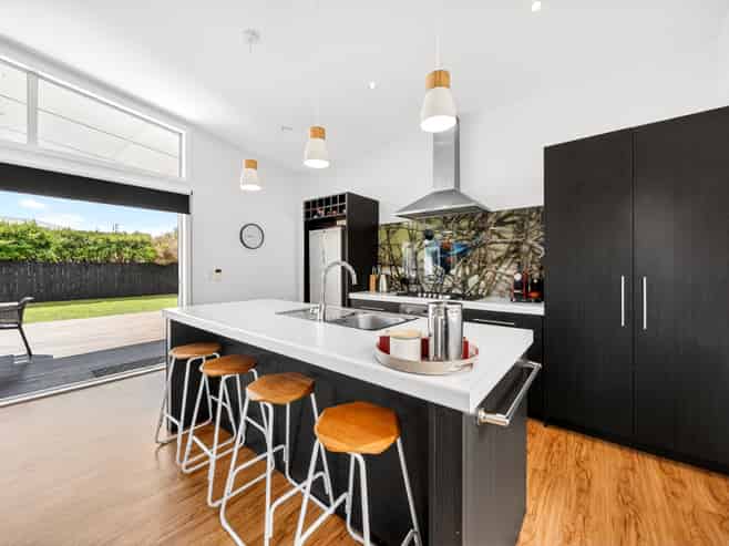 15 Esther Street, Martinborough