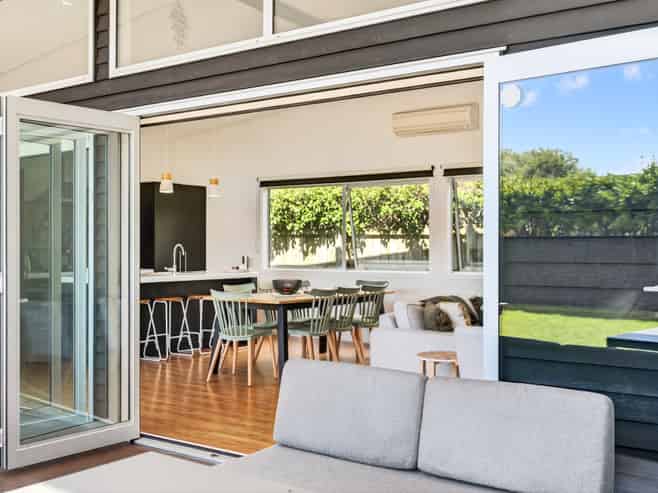 15 Esther Street, Martinborough