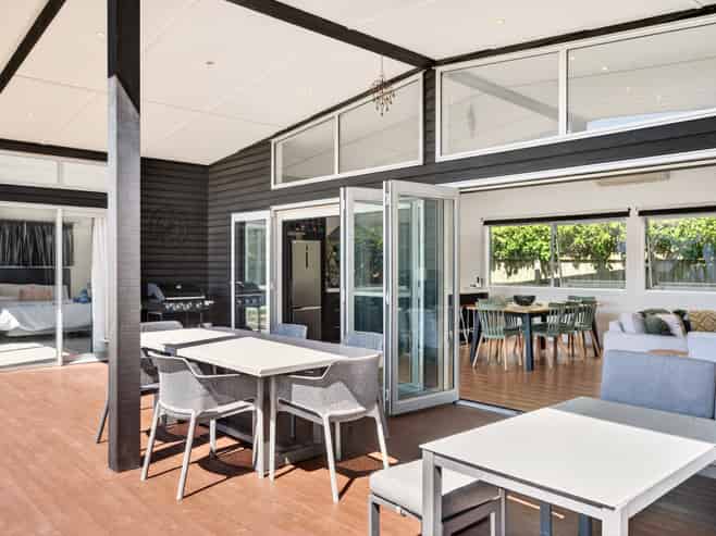 15 Esther Street, Martinborough