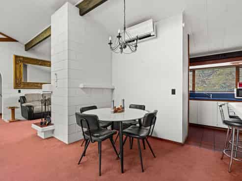 1007A Caroline Road, Mayfair