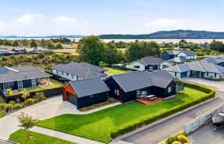 28 Harakeke Drive, Wharewaka