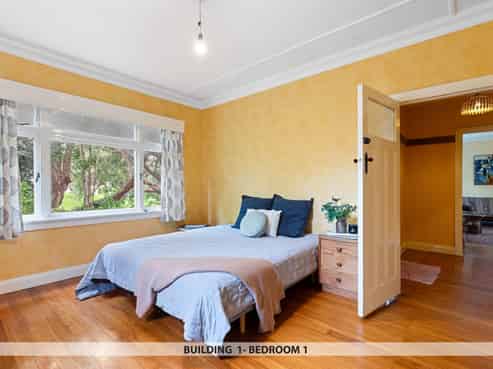 13-17 Ninth Avenue, Avenues